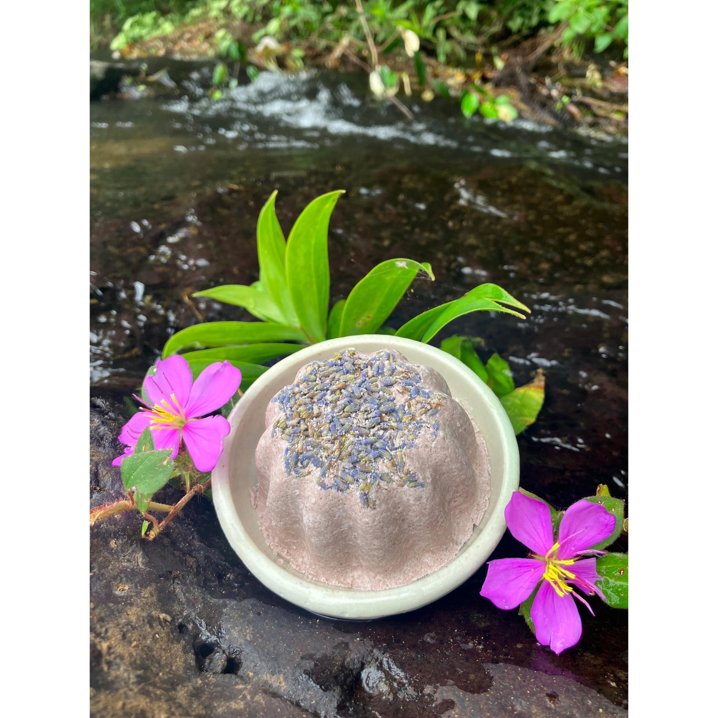 Lavender & Magnesium Bath Bomb - Organic Ingredients