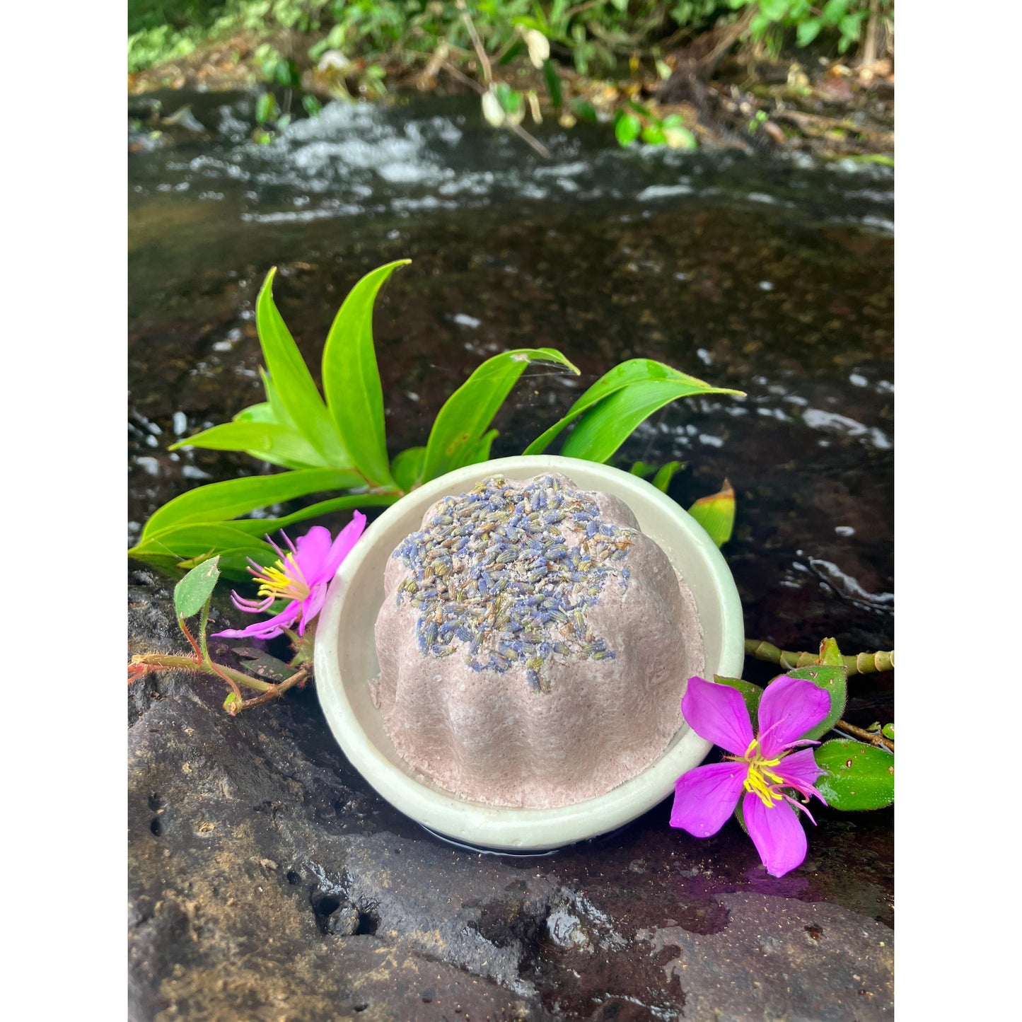 Lavender & Magnesium Bath Bomb - Organic Ingredients