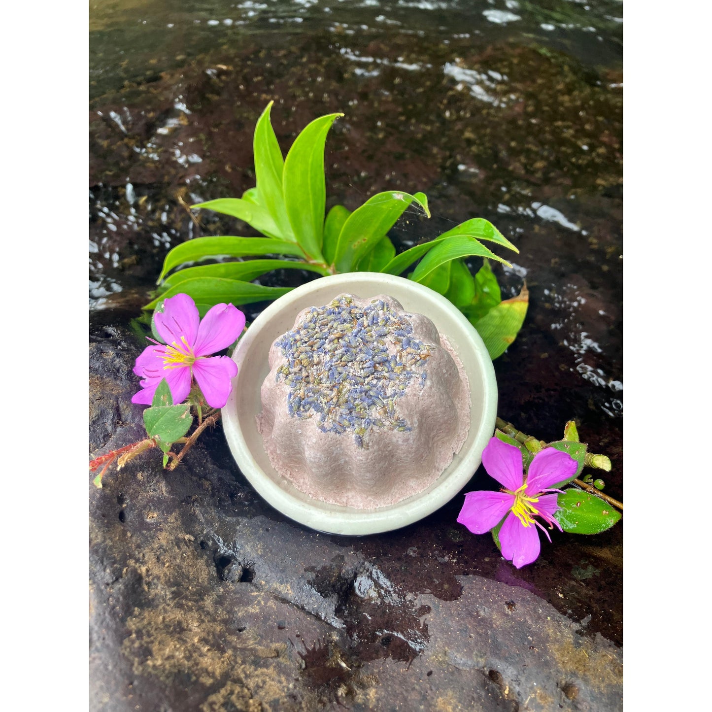 Lavender & Magnesium Bath Bomb - Organic Ingredients